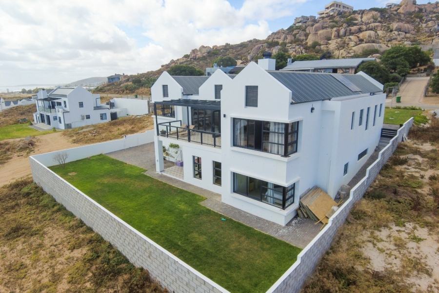 4 Bedroom Property for Sale in Da Gama Bay Western Cape